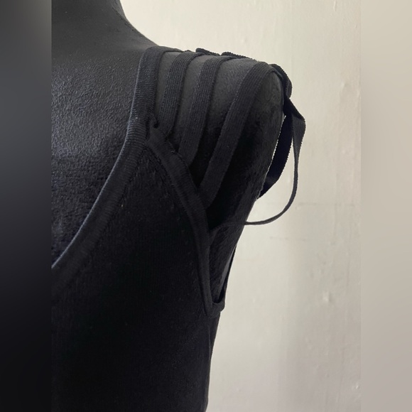 Boston Proper Sleeveless top w/ Cut-Out Shoulders, size small - Picture 4 of 5